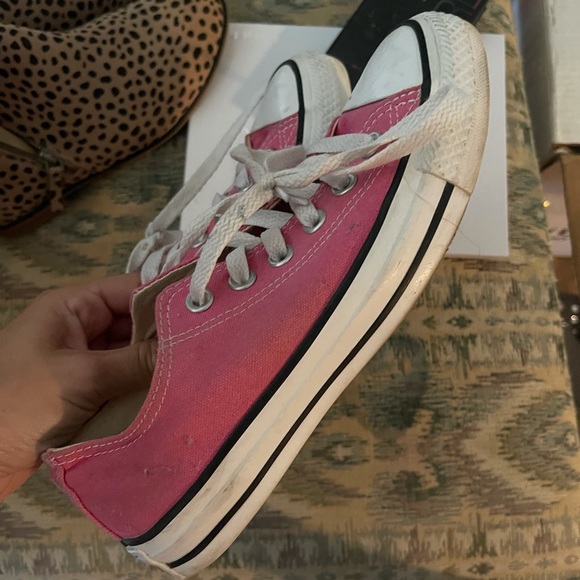 Pink converse - Picture 4 of 4